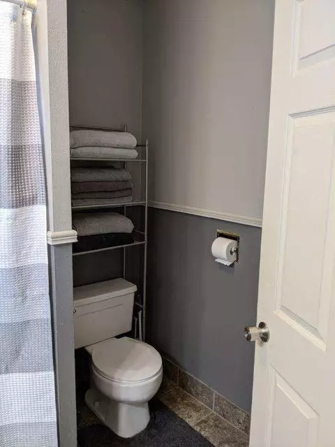 814 E 11th St, Centralia, IL 62801 photo 9