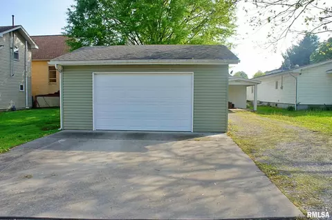 213 E 11th St, Metropolis, IL 62960 photo 7