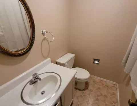 99 Cherry Dr, Mount Vernon, IL 62864 photo 7