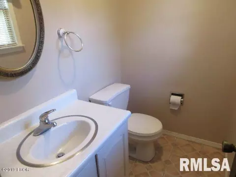 99 Cherry Dr, Mount Vernon, IL 62864 photo 28