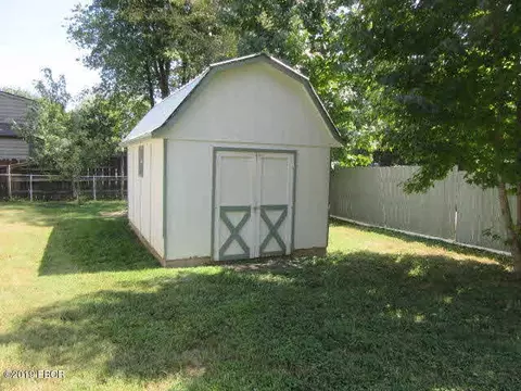 99 Cherry Dr, Mount Vernon, IL 62864 photo 13