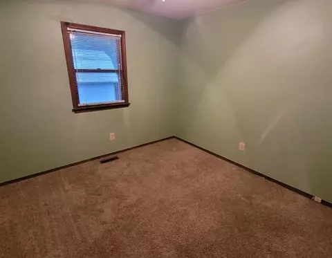 99 Cherry Dr, Mount Vernon, IL 62864 photo 8