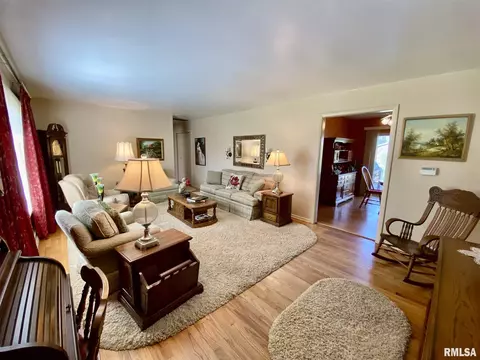 602 S Future St, Marion, IL 62959 photo 4