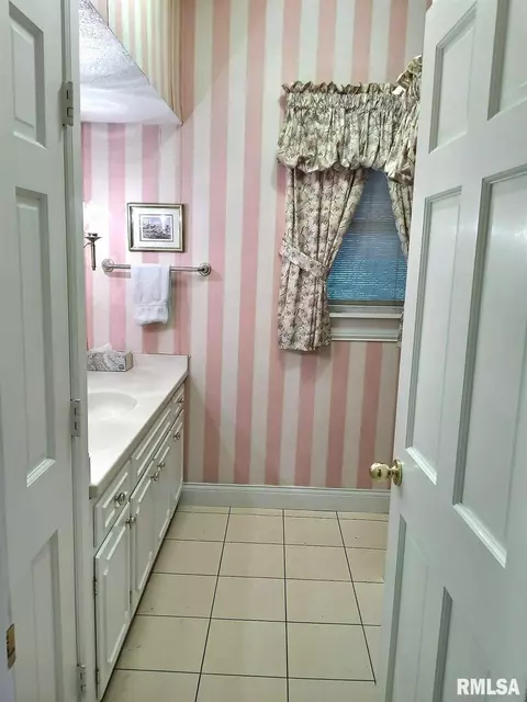427 Melrose Blvd, Centralia, IL 62801 photo 13