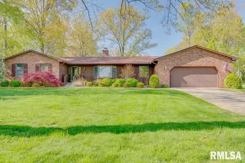 2 Curtis Ct, Mount Vernon, IL 62864 photo 1