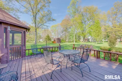 2 Curtis Ct, Mount Vernon, IL 62864 photo 12