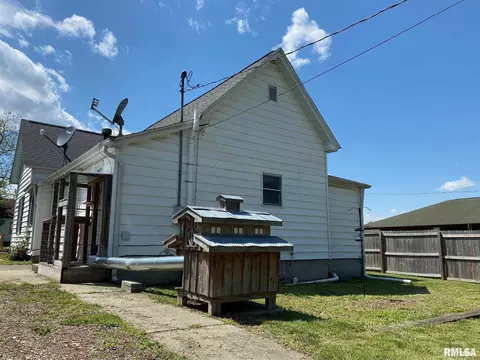 100 S 18th St, Herrin, IL 62948 photo 3