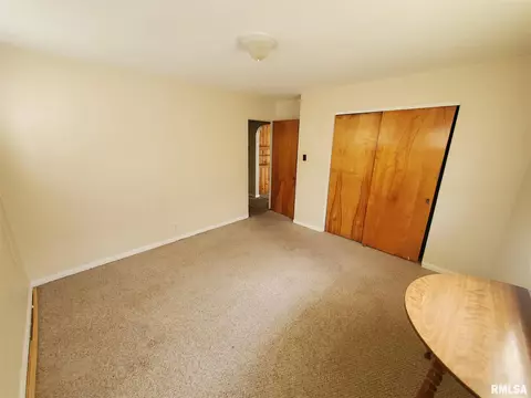 602 E 13th St, Centralia, IL 62801 photo 7