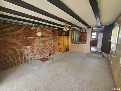 602 E 13th St, Centralia, IL 62801 photo 4