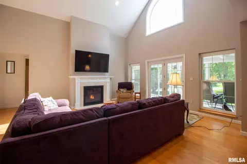 929 Hogan Dr, Marion, IL 62959 photo 19