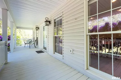 929 Hogan Dr, Marion, IL 62959 photo 7