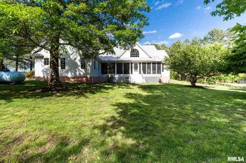 929 Hogan Dr, Marion, IL 62959 photo 3
