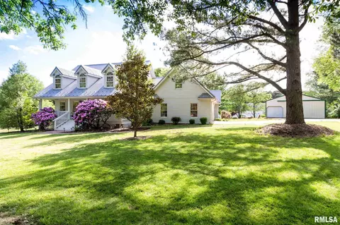 929 Hogan Dr, Marion, IL 62959 photo 1