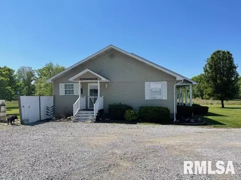 11902 Greg St, Sesser, IL 62884 photo 11