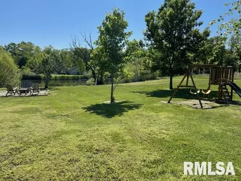 11902 Greg St, Sesser, IL 62884 photo 6