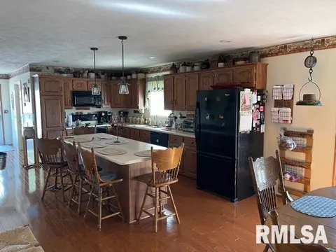 11902 Greg St, Sesser, IL 62884 photo 15