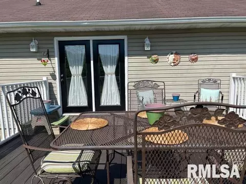 11902 Greg St, Sesser, IL 62884 photo 9