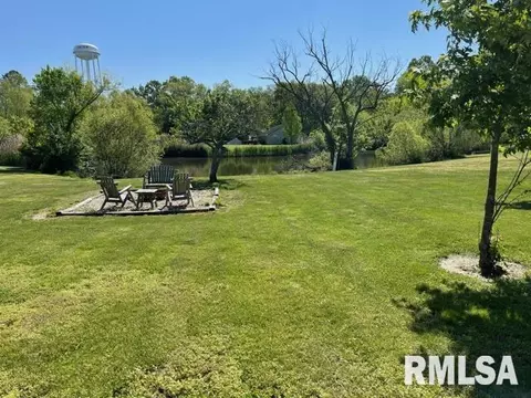 11902 Greg St, Sesser, IL 62884 photo 4