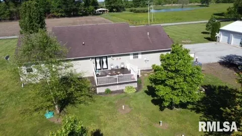 11902 Greg St, Sesser, IL 62884 photo 3