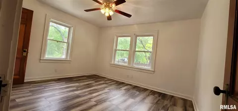 412 E 5th St, Mount Carmel, IL 62863 photo 10