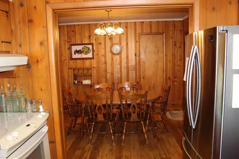 383 Park Ln, Herrin, IL 62948 photo 8