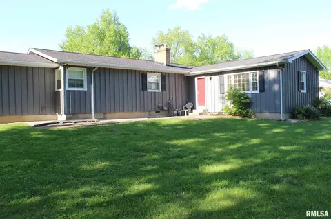 383 Park Ln, Herrin, IL 62948 photo 3