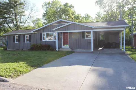 383 Park Ln, Herrin, IL 62948 photo 1