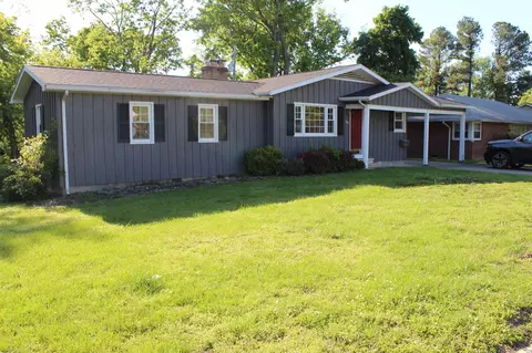 383 Park Ln, Herrin, IL 62948 photo 2