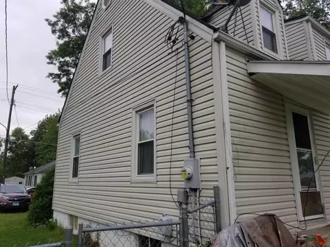 809 E Webster St, Benton, IL 62812 photo 7