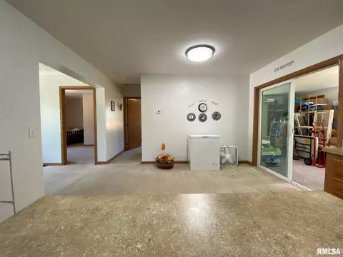 410 Mcfall St, Benton, IL 62812 photo 18