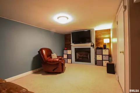 207 Herbert Ave, Carmi, IL 62821 photo 24