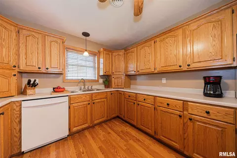 3016 Pine Ridge Dr, Herrin, IL 62948 photo 10
