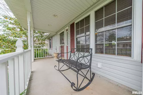 3016 Pine Ridge Dr, Herrin, IL 62948 photo 2