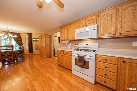 3016 Pine Ridge Dr, Herrin, IL 62948 photo 11