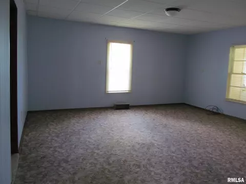 218 E South St, Dix, IL 62830 photo 18