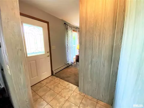 1735 N State Rd, Flora, IL 62839 photo 6