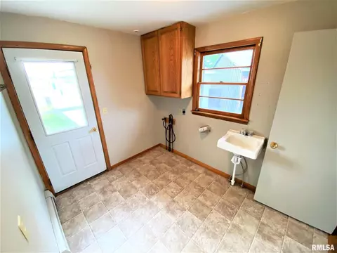 1735 N State Rd, Flora, IL 62839 photo 38
