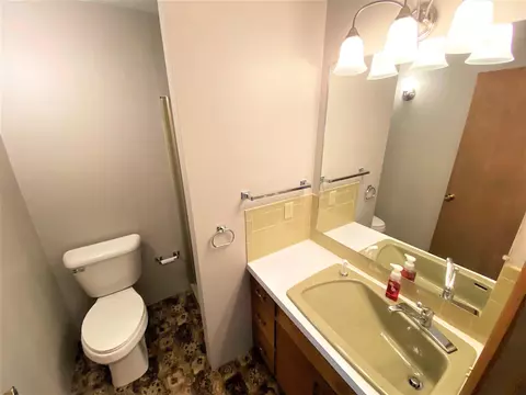 1735 N State Rd, Flora, IL 62839 photo 36