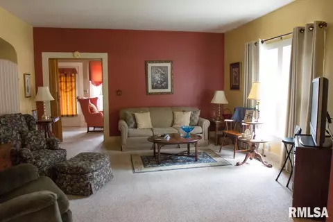 112 W Ash St, Cobden, IL 62920 photo 9