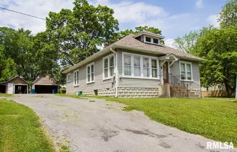 112 W Ash St, Cobden, IL 62920 photo 4