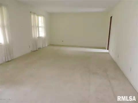 805 Charles Ct, Steeleville, IL 62288 photo 6