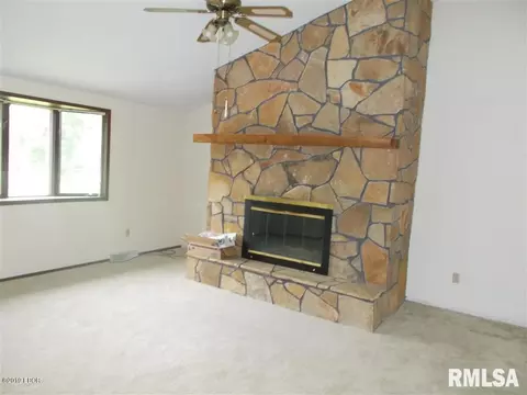 805 Charles Ct, Steeleville, IL 62288 photo 4
