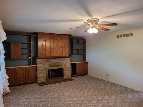 16 Linnview Dr, Mount Vernon, IL 62864 photo 2