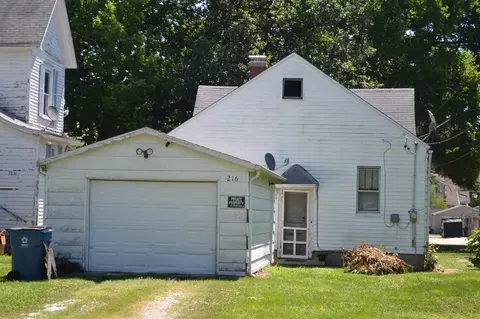 216 N Beech St, Centralia, IL 62801 photo 9