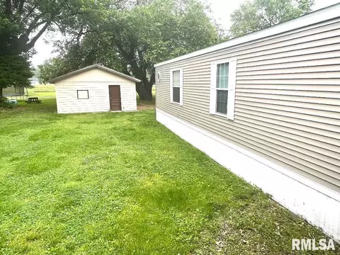 110 S Main St, Sandoval, IL 62882 photo 13