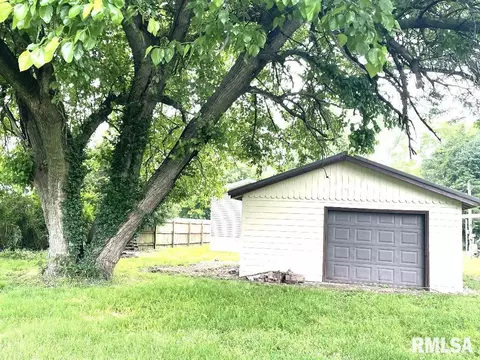 110 S Main St, Sandoval, IL 62882 photo 14