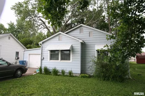 714 Beck St, Carmi, IL 62821 photo 1