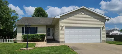 404 Emperor Ln, Herrin, IL 62948 photo 1
