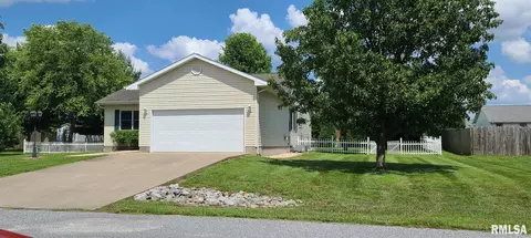 404 Emperor Ln, Herrin, IL 62948 photo 3