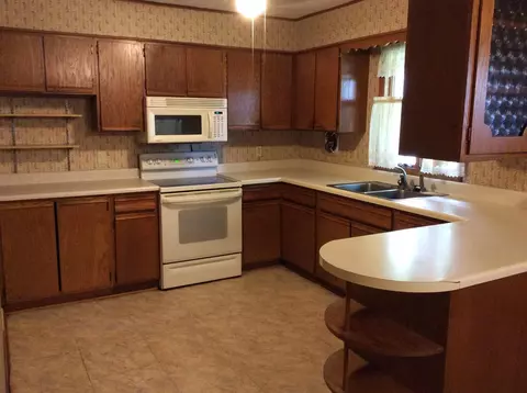 15075 E Reef Rd, Mount Vernon, IL 62864 photo 3